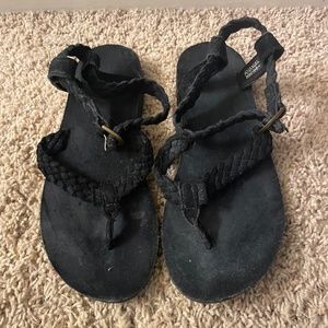 Teva suede braided sandals